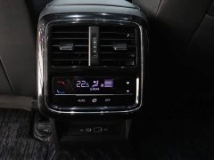 Volkswagen Passat 330TSI Elite - ფოტო 8