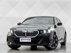 BMW 5 Series 530Li Premier M Sport Package - ფოტო 2