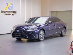 Lexus ES 300h Excellence - ფოტო 1