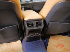 Lexus ES 300h Excellence - ფოტო 11