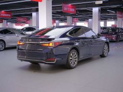 Lexus ES 300h Excellence - ფოტო 6