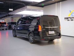 Mercedes-Benz V-Class 2021 V 260 L Long Wheelbase Luxury Edition - ფოტო 3
