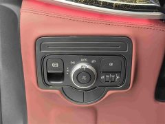 Mercedes-Benz Vito 2024 2.0T Elite 7-Seater - ფოტო 19