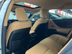 Lexus ES 2021 300h Excellence - ფოტო 11