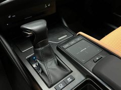Lexus ES 2021 300h Excellence - ფოტო 15