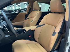 Lexus ES 2021 300h Excellence - ფოტო 9