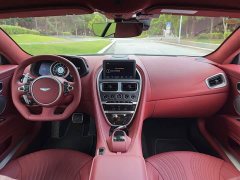 Aston Martin DB11 4.0T V8 Coupe - ფოტო 16