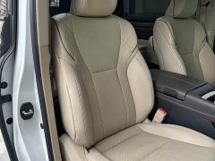 Toyota Alphard Hybrid 2.5L Premium Edition - ფოტო 14
