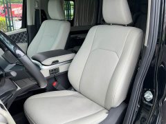 Toyota HIACE 2022 3.5L Automatic 7-Seater - ფოტო 11