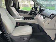 Toyota HIACE 2022 3.5L Automatic 7-Seater - ფოტო 13