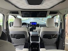 Toyota HIACE 2022 3.5L Automatic 7-Seater - ფოტო 19