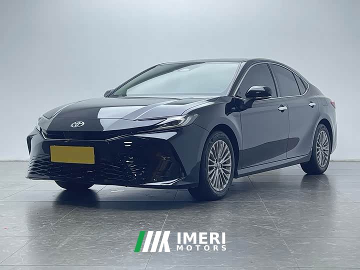 Toyota Camry 2.0L GVP Luxury