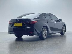 Toyota Camry 2.0L GVP Luxury - ფოტო 4