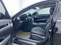 Hyundai Mistra 1.8L CVT LUX Luxury Edition - ფოტო 13