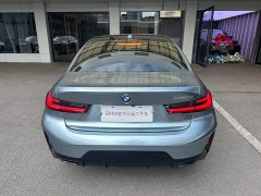 BMW 3 Series 330Li M Sport Night Edition Package - ფოტო 4