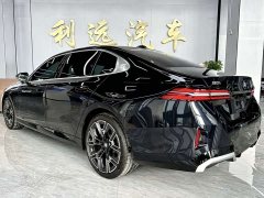 BMW 5 Series 530Li Luxury M Sport Package - ფოტო 12