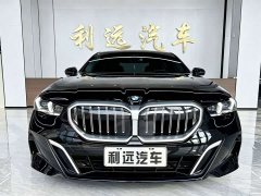 BMW 5 Series 530Li Luxury M Sport Package - ფოტო 2