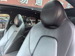 Aston Martin DBX 4.0T V8 - ფოტო 10