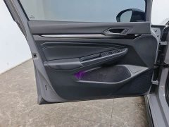 Volkswagen Golf 280TSI DSG R-Line 50th Anniversary Edition - ფოტო 19
