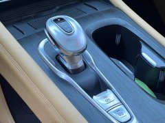 Voyah Dream PHEV Extended Range Luxury Edition - ფოტო 18