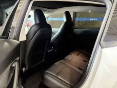 Tesla Model Y Rear-Wheel Drive - ფოტო 7