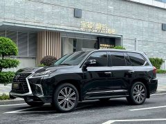 Lexus LX 570 US Spec - ფოტო 1