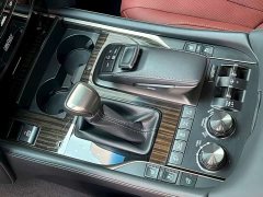 Lexus LX 570 US Spec - ფოტო 19