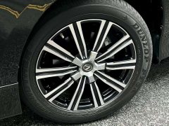 Lexus LX 570 US Spec - ფოტო 8
