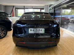 Tesla Model Y Standard Range RWD - ფოტო 12