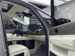 Li Auto Li Xiang MEGA Ultra - ფოტო 10