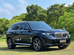 BMW X5 xDrive 30Li M Sport Luxury Night Edition Package - ფოტო 3