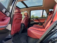 BMW X5 xDrive 30Li M Sport Luxury Night Edition Package - ფოტო 9