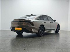 FAW Red Flag H6 2.0T Zhishang Edition - ფოტო 3
