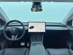 Tesla Model Y Standard Range RWD - ფოტო 12
