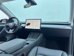 Tesla Model Y Standard Range RWD - ფოტო 13
