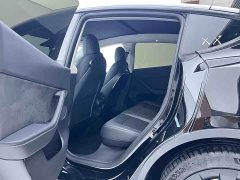 Tesla Model Y Standard Range RWD - ფოტო 8