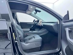 Tesla Model Y Standard Range RWD - ფოტო 9