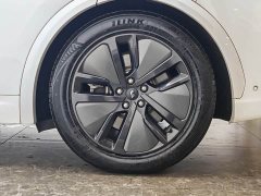 Li Auto L7 Pro - ფოტო 9