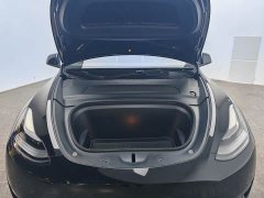 Tesla Model Y Rear-Wheel Drive - ფოტო 12