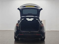Tesla Model Y Rear-Wheel Drive - ფოტო 13
