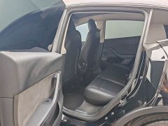 Tesla Model Y Rear-Wheel Drive - ფოტო 17