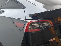 Tesla Model Y Rear-Wheel Drive - ფოტო 7