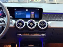 Mercedes-Benz GLB 2025 GLB 220 Dynamic - ფოტო 11