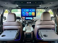 Toyota Sienna 2021 2.5L Hybrid Platinum Edition - ფოტო 13