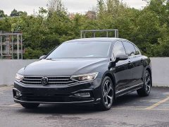 Volkswagen Magotan 2 Million Units Commemorative Edition 330TSI DSG Leading Version - ფოტო 1