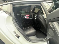 Tesla Model 3 Performance All-Wheel Drive - ფოტო 11