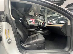 Tesla Model 3 Performance All-Wheel Drive - ფოტო 9