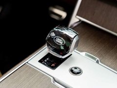 Land Rover Range Rover 3.0 L6 400PS Genesis Extended Wheelbase - ფოტო 19