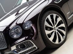 Bentley Flying Spur 4.0T V8 Elegance Edition - ფოტო 3