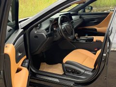 Lexus ES 2021 300h Premium Edition - ფოტო 4